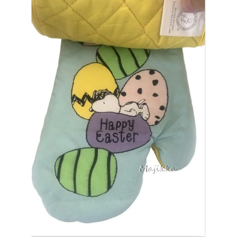 Happy Easter Peanuts Snoopy Set of 2 Oven Mitt Cotton Potholder Colored Eggs